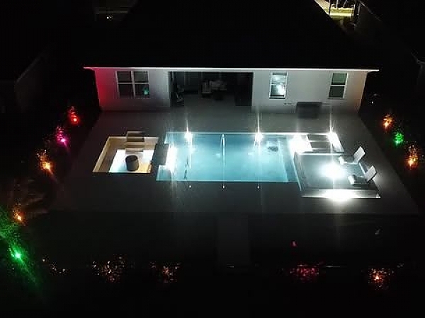 Choosing Pool Lighting for Night Swimming