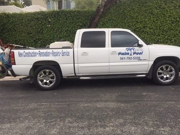Advice for Maintaining Custom Pools in Wellington FL